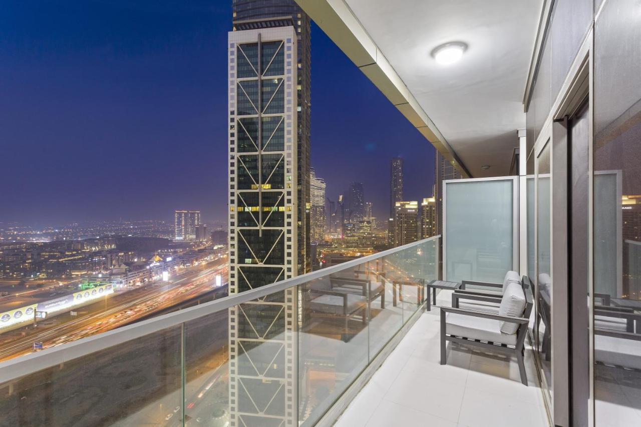 Aliving Luxury 2Br With Infinity Pool At Paramount Hotel Midtown Close To Dubai Mall & Burj Khalifa Exteriör bild